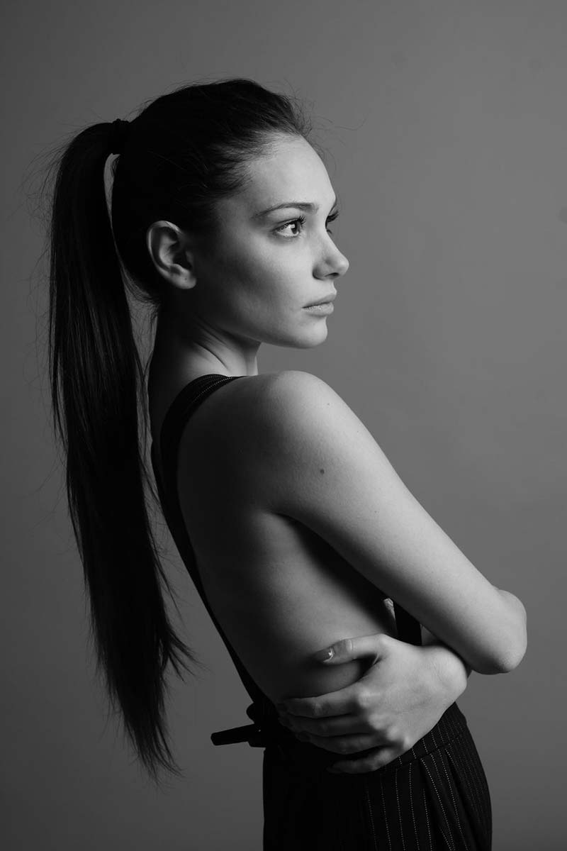 Sara M - Petite Model - Creative Models - Agenzia Modelle Brescia