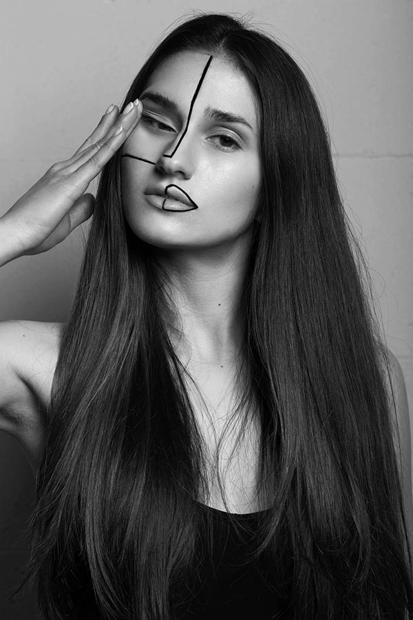 Catherine - Creative Models - Agenzia Fotomodelle Brescia