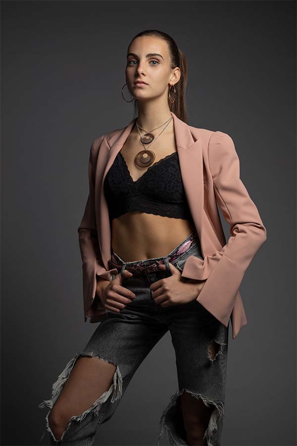 Valentina P -Fotomodella - Creative Models - Agenzia Fotomodelle Brescia
