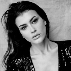 Elisabetta-R-Fotomodella-Creative-Models-Agenzia-Modelle