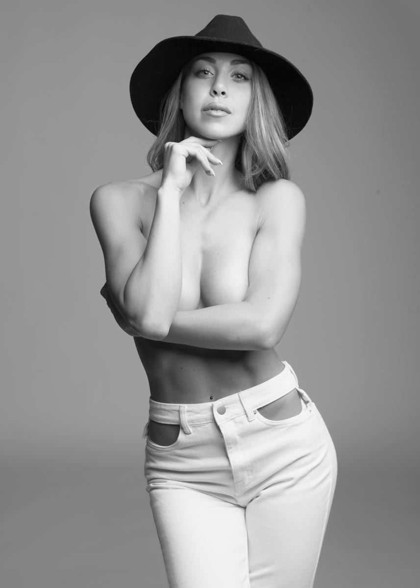 Gemma-International-Photomodel-Agency-Cosmopolitan-Vogue-Marie-Claire-Grazia-Glamour-Elle-Bazaar-Dubai-New-York