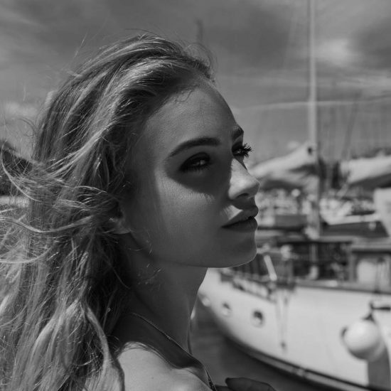 Angelica-Fotomodella-Creative-Models-Agency-Riva-Ferretti-Yacht-Italy