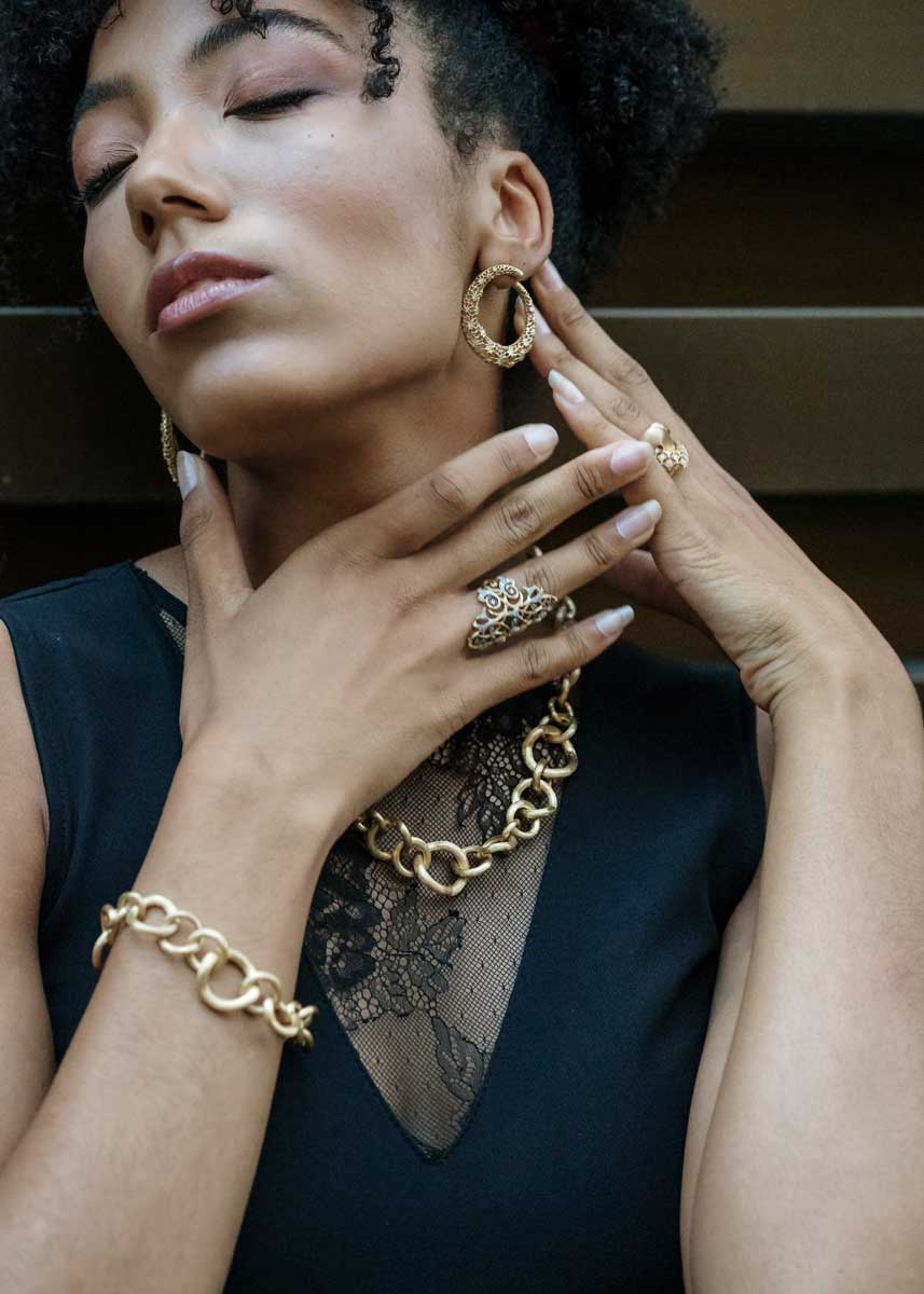 Evana-International-Photomodel-Jewellery-Gucci-Chopard-Bulgari-Cartier-Buccellati-TiffanieCo-Plaget-Milano