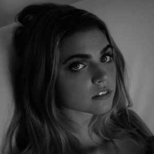 Carola-Z-International-Photomodel-Agency-Cosmopolitan-Vogue-Grazia-Glamour-Elle-Armani-Gucci-Prada-FashionWeek-HongKong-immagine-evidenza