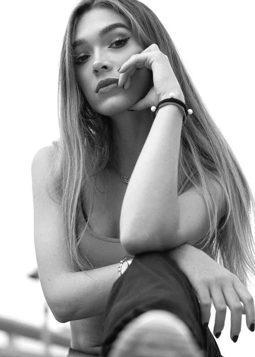 Valeria-P-International-Photomodel-Agency-Cosmopolitan-Vogue-Gucci-Prada-Versace-YvesSaintLaurent-Armani-DolceGabban-Amsterdam