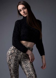 Greta Ti -T-International-Photomodel-Agency-Cosmopolitan-Vogue-Marie-Claire-Grazia-Bazaar-Londra