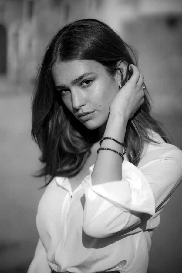 Chiara-R-International-Photomodel-Agency-Cosmopolitan-Vogue-Grazia-Glamour-Elle-Bazaar-Barcellona-Spagna