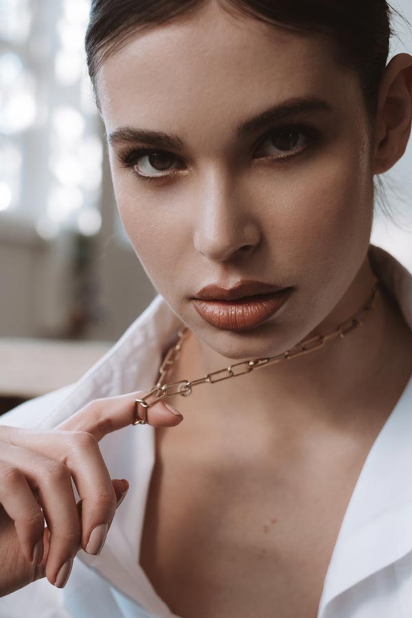 Jessica-B-International-Photomodel-Agency-Cartier-Bulgari-Fendi-Louis-Vuitton-Chanel-Chopard-Prada-Dior-Gucci-Prada-Balenciaga-Parigi
