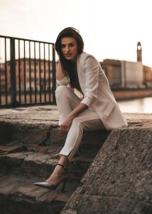 Lavinia-S-International-Aged-Photomodel-Over-40-Actress-Agency-Cosmopolitan-Vogue-Marie-Claire-Grazia-Glamour-Elle-Bazaar-Berlino