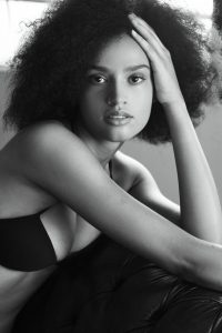 Lisa-F-Fotomodella-International-Photomodel-Agency-Cosmopolitan-Vogue-Marie-Claire-Grazia-Bazaar-Gucci-Prada-Lovable-Dubai