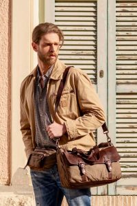 Simone-D-Fotomodello-International-Photomodel-Model-Gucci-Prada-Valentino-Cosmopolitan-Vogue-Marie-Claire-Grazia-Aspesi-Milano