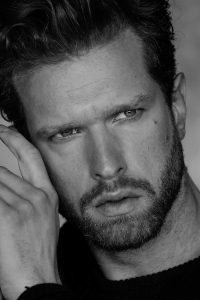 Simone-D-Fotomodello-International-Photomodel-Model-Gucci-Prada-Valentino-Off-White-Moncler-Balenciaga-Tom-Ford-Armani-Asos-Paris-Immagine-News
