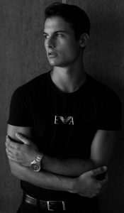 Simone-M-Fotomodello-International-Photomodel-Model-Gucci-Prada-Valentino-Off-White-Moncler-Balenciaga-Tom-Ford-Armani-Asos-Parigi-Immagine-News