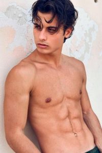 Simone-M-Fotomodello-International-Photomodel-Model-Gucci-Prada-Valentino-Off-White-Moncler-Balenciaga-Tom-Ford-Armani-Asos-Rome