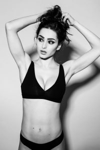 Zahra-Fotomodella-International-Photomodel-Agency-Cosmopolitan-Vogue-Marie-Claire-Grazia-Bazaar-Madrid