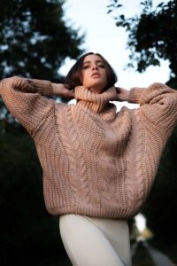 Erika-R-International-Photomodel-Agency-Cartier-Bulgari-Fendi-Louis-Vuitton-Chanel-Chopard-Prada-Dior-Gucci-Prada-Balenciaga-Praga
