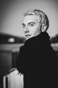 Gabriele-B-International-Photomodel-Agency-Cartier-Bulgari-Fendi-Louis-Vuitton-Chanel-Chopard-Prada-Dior-Gucci-Prada-Balenciaga-Madrid