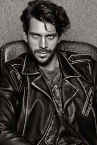Saimon-Fotomodello-International-Photomodel-Model-Gucci-Prada-Valentino-Cosmopolitan-Vogue-Marie-Claire-Bazaar-Madrid