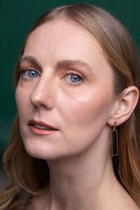 Anna-W-International-Adult-Photomodel-Over-30-Actress-Agency-Cosmopolitan-Vogue-Marie-Claire-Grazia-Glamour-Elle-Bazaar-Parigi