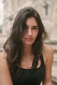 Cova-International-Photomodel-Actress-Adult-Model-MilanoFashionWeek-Milan-Vogue-Cosmopolitan-Elle-Bazaar-Bag-Style-Berlino