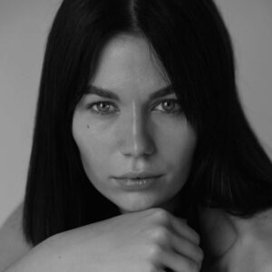 Giulia-M-International-Photomodel-Agency-Fotomodella-Italiana-Cartier-Bulgari-Fendi-Louis-Vuitton-Chanel-Chopard-Prada-Dior-Gucci-Balenciaga-Milano-Immagine-Evidenza