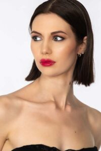 Giulia-M-International-Photomodel-Agency-Fotomodella-Italiana-Cartier-Bulgari-Fendi-Louis-Vuitton-Chanel-Chopard-Prada-Dior-Gucci-Prada-Balenciaga-Roma