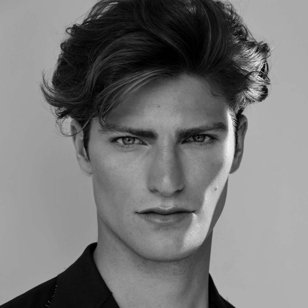 Tommaso-P-Fotomodello-International-Male-Italian-Model-Agency-Saint-Laurent-Versace-Fendi-LouisVuitton-Chanel-Gucci-Prada-Dior-Gucci-Prada-Balenciaga-TomFord-Milano-Immagine-Evidenza