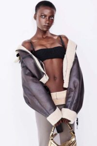 Justine-International-Italian-Black-Bulgari-Chopard-Brooksfield-Burberry-SaintLaurent-Gucci-Dolce&Gabbana-Dior-Cartier-Balenciaga-Zara-H&M-Milano