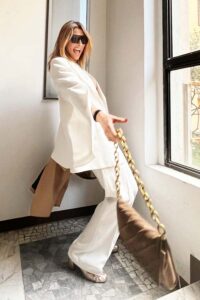 Barbara-C-Grey-Model-International-Italian-Over-Aged-Photomodel-Hermes-Chanel-Armani-Dior-Ferragamo-BottegaVeneta-Dior-Prada-Balenciaga-Zara-Desigual-Missoni-Gucci-Prada-Milano