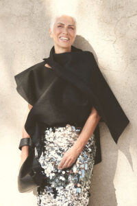 Mara-F-Over-60-Grey-Model-Photomodel-Agency-Cosmopolitan-Vogue-Marie-Claire-Grazia-Glamour-Elle-Bazaar-Rome