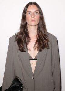 Valentina-B-Actress-Photomodel-Agency-Cosmopolitan-Vogue-Marie-Claire-Grazia-Glamour-Elle-Bazaar-Milano