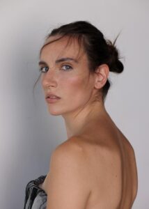 Valentina-B-Actress-Photomodel-Agency-Cosmopolitan-Vogue-Marie-Claire-Grazia-Glamour-Elle-Bazaar-Paris