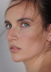 Valentina-B-Actress-Photomodel-Agency-Cosmopolitan-Vogue-Marie-Claire-Grazia-Glamour-Elle-Bazaar-Roma