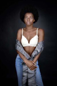 Loretta-Black-Photomodel-Agency-Cosmopolitan-Vogue-Marie-Claire-Grazia-Glamour-Elle-Bazaar-Roma