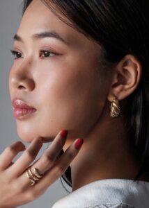 Cam-Tu-Photomodel-Actress-Agency-Cosmopolitan-Vogue-Marie-Claire-Grazia-Glamour-Elle-Bazaar-Madrid