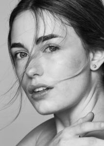 Alessia-C-New-Model-Milano-Italian-Photomodel-Burberry-Dolce&Gabbana-Dior-Prada-Balenciaga-Zara-Desigual-Pandora-Fendi-Balenciaga-Tiffany-VictoriaSecrets-Bulgari-Berlino