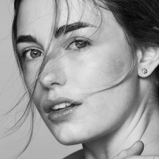 Alessia-C-New-Model-Milano-Italian-Photomodel-Burberry-Dolce&Gabbana-Dior-Prada-Balenciaga-Zara-Desigual-Pandora-Fendi-Balenciaga-Tiffany-VictoriaSecrets-Bulgari-immagine-evidenza